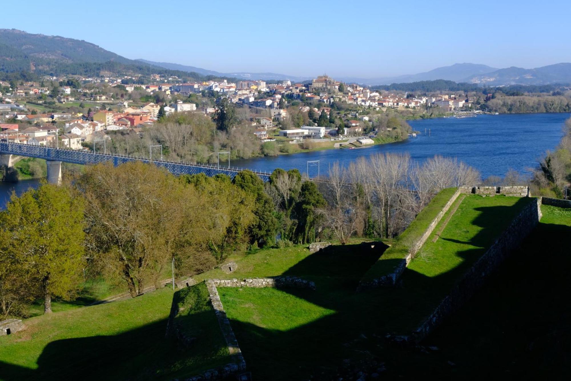 Casita A Estrenar En Finca Con Rio Proxima A Tui, Gondomar Y Portugal. Εξωτερικό φωτογραφία